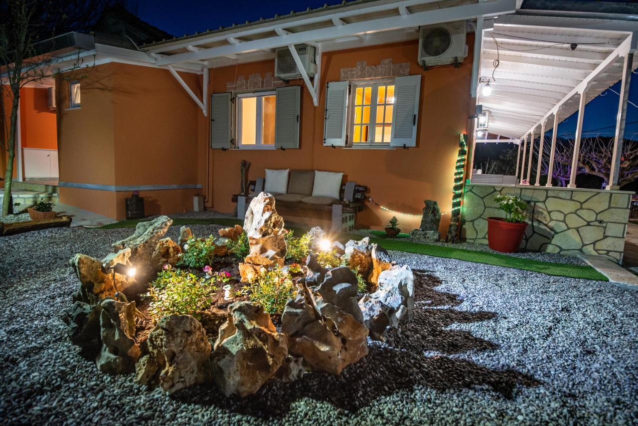 Rock Garden Villa Marantochori Luaran gambar