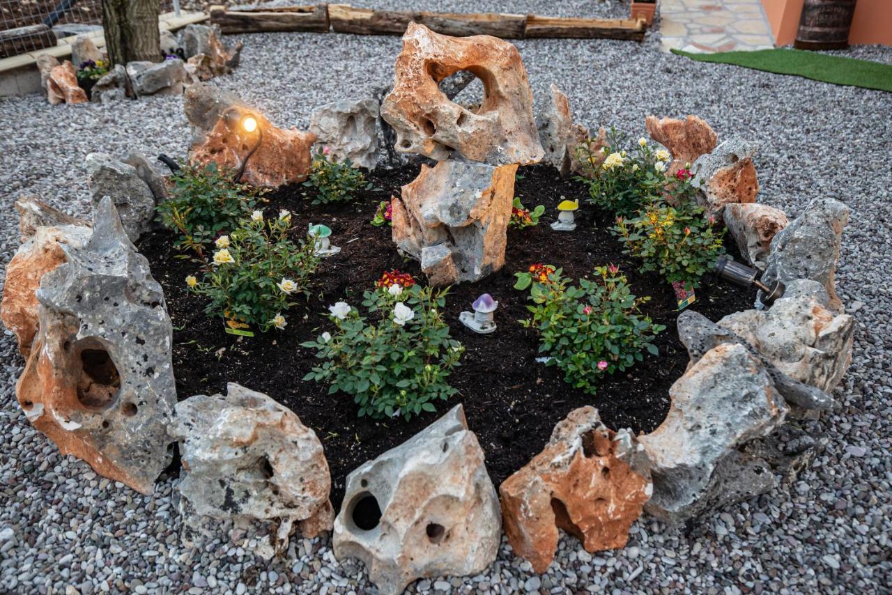 Rock Garden Villa Marantochori Luaran gambar